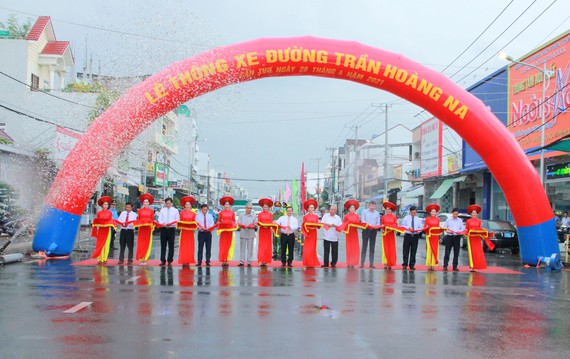 Lễ Thông xe đường Trần Hoàng Na kết nối trung tâm TP Cần Thơ